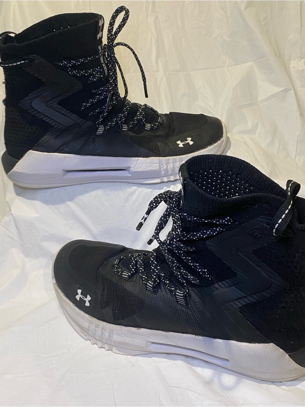 Under Armour Highlight Ace 2.0 High-Top Athletic Basketball Sneakers Womens 8.5